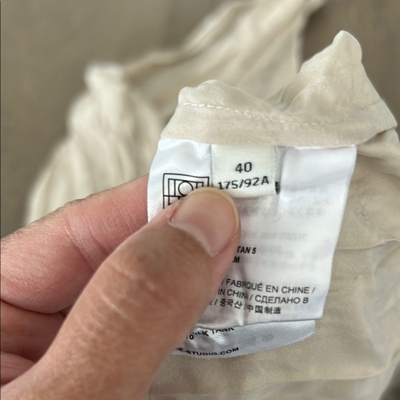 TOTEME Women's Cream Sleeveless Top - Picture 3 of 3